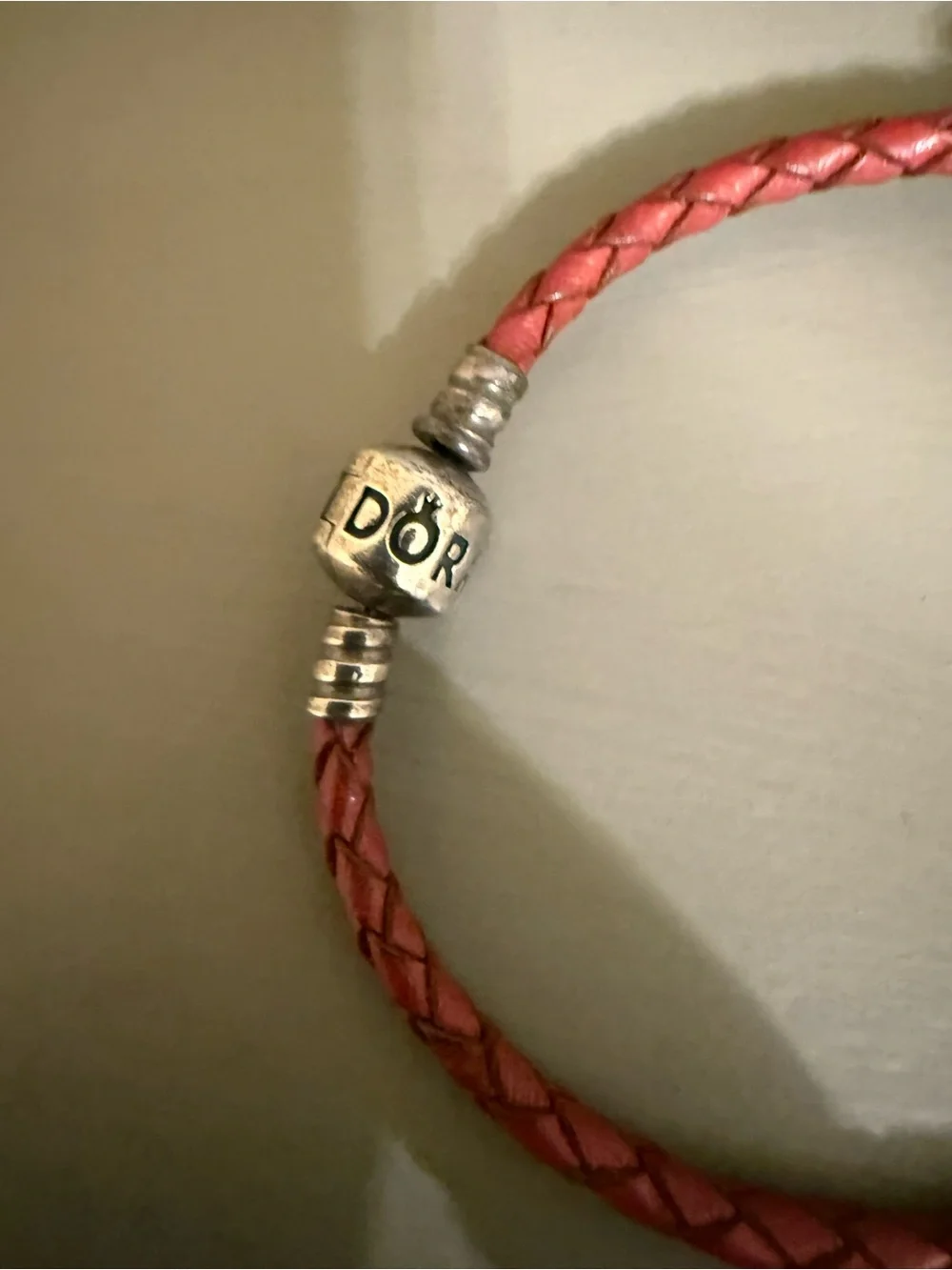 PANDORA Sterling Silver GARNET EYE Charm #790127GR Red Leather Bracelet Set EUC
